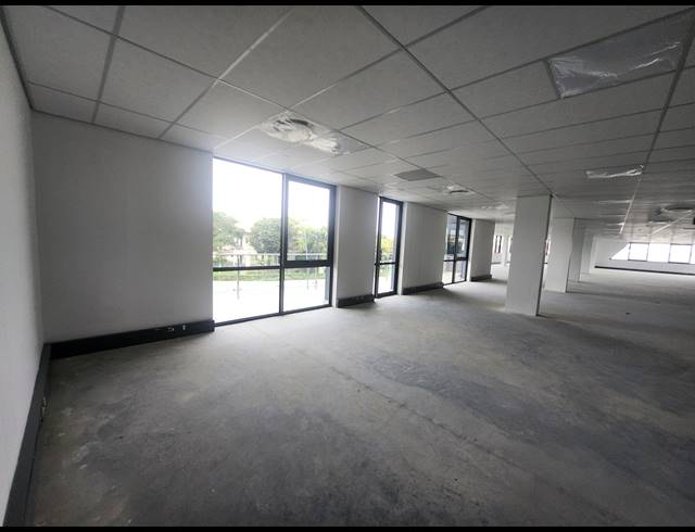 333M² OFFICE TO LET IN VORNA VALLEY